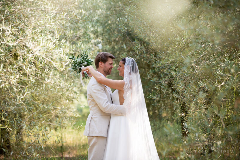 STUDIO ERREÀ Boutique Photography - Italy Destination Wedding - the first look