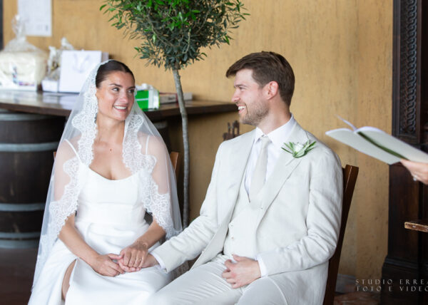 STUDIO ERREÀ Boutique Photography - Italy Destination Wedding - the first look